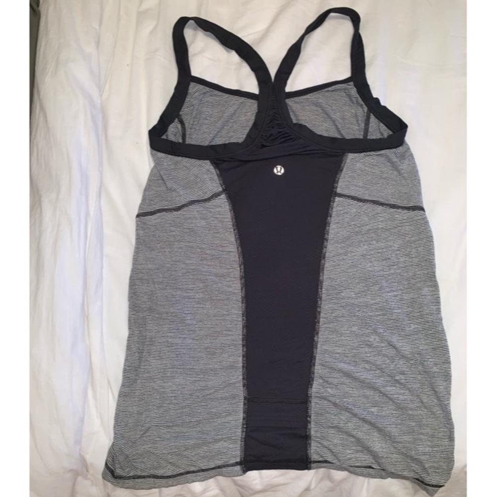Lululemon workout top